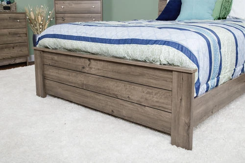 Dakota™ Harper Queen Footboard 1 Dakota™ Harper Queen Footboard